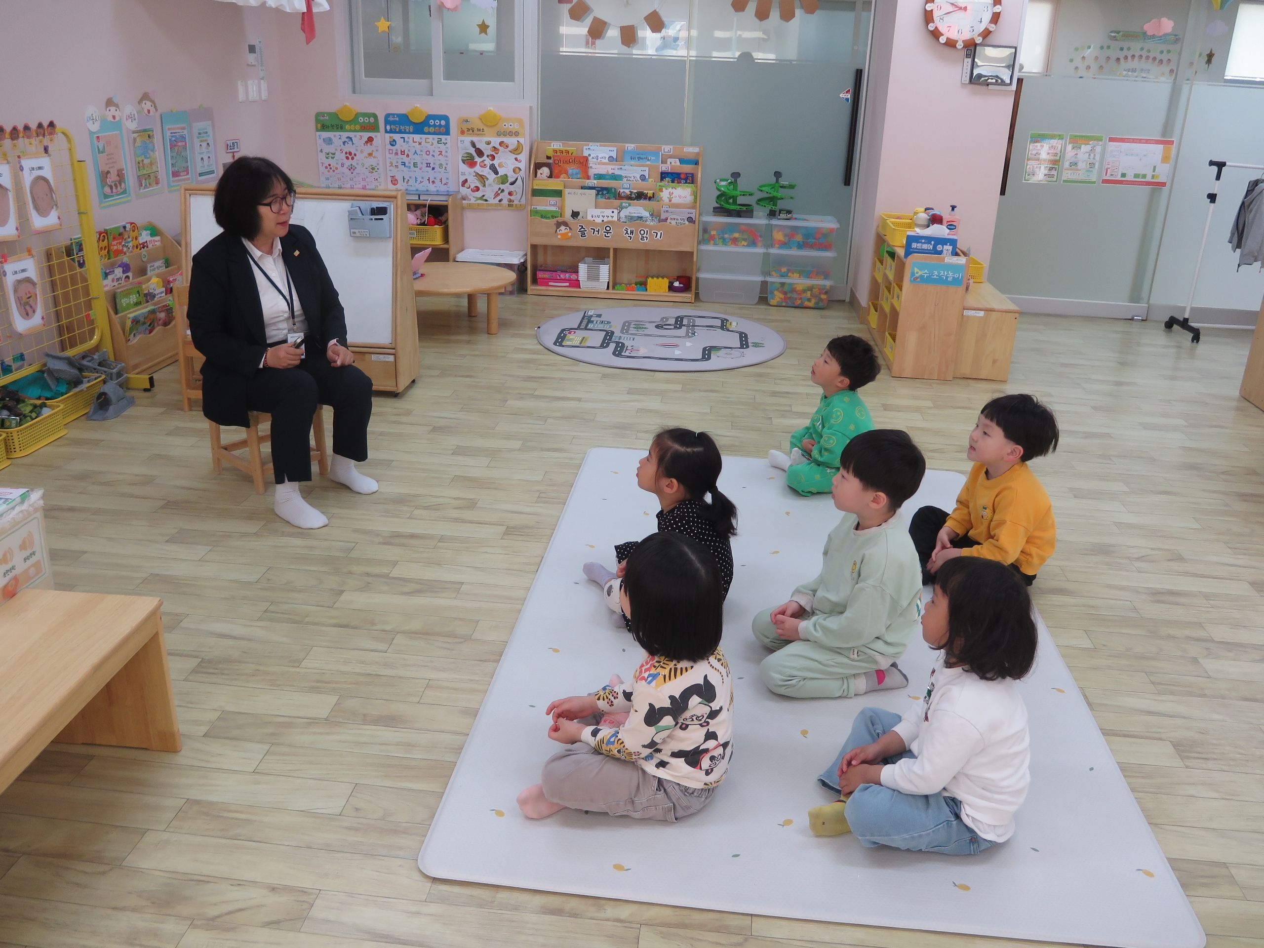 율정초등학교병설유치원 이미지